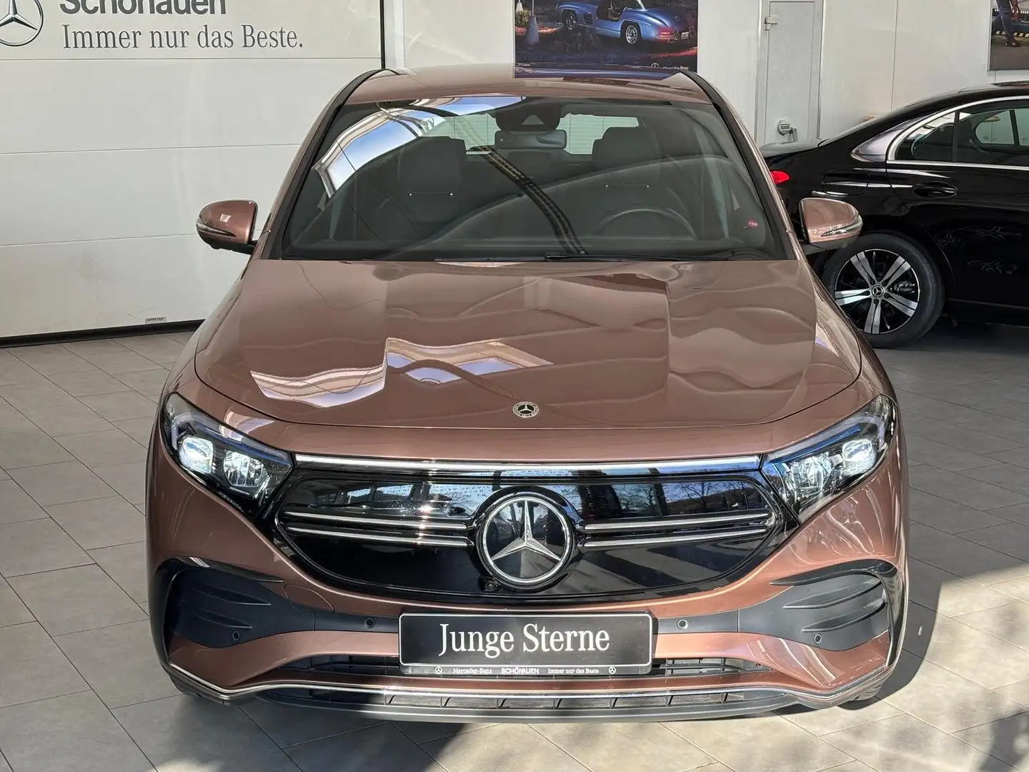 Mercedes-Benz EQA 250+ AMG LEDER+EXKLUSIV+360+CARPLAY+AMBIENTE Gold - 2