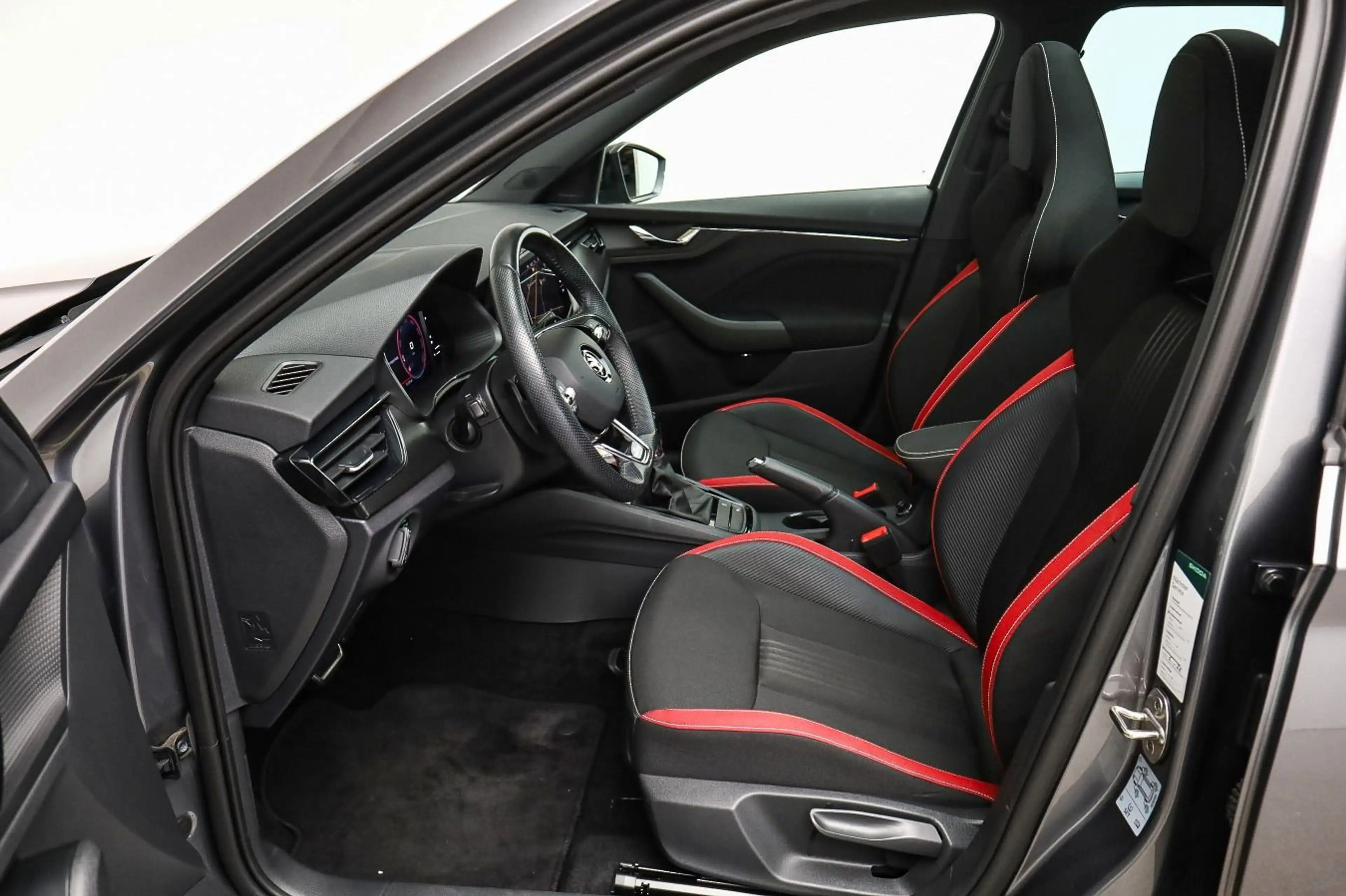 Skoda Kamiq 1.5 TSI DSG Monte Carlo*NAVI*LICHT&SICHT — photo 8