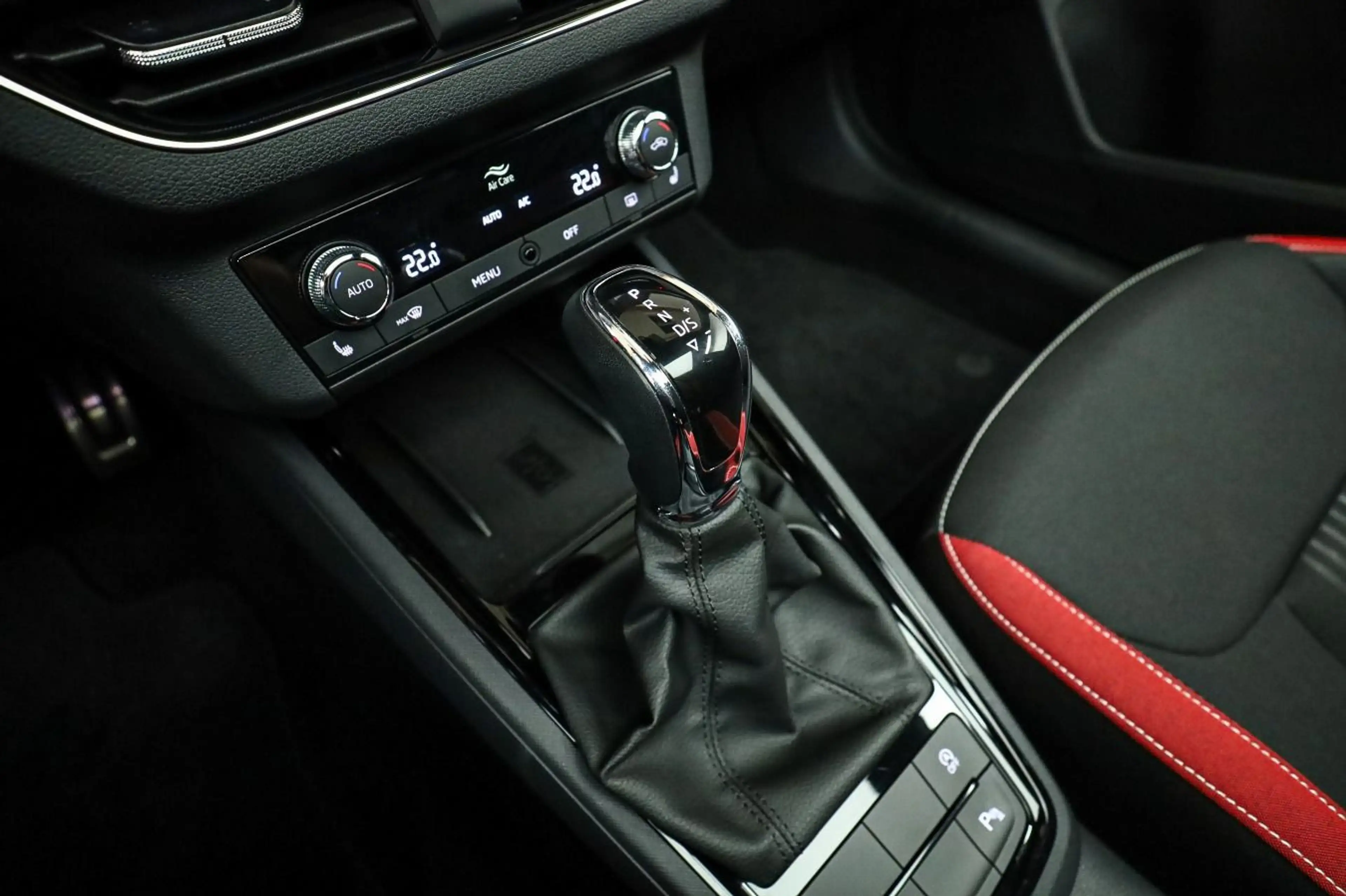 Skoda Kamiq 1.5 TSI DSG Monte Carlo*NAVI*LICHT&SICHT — photo 15