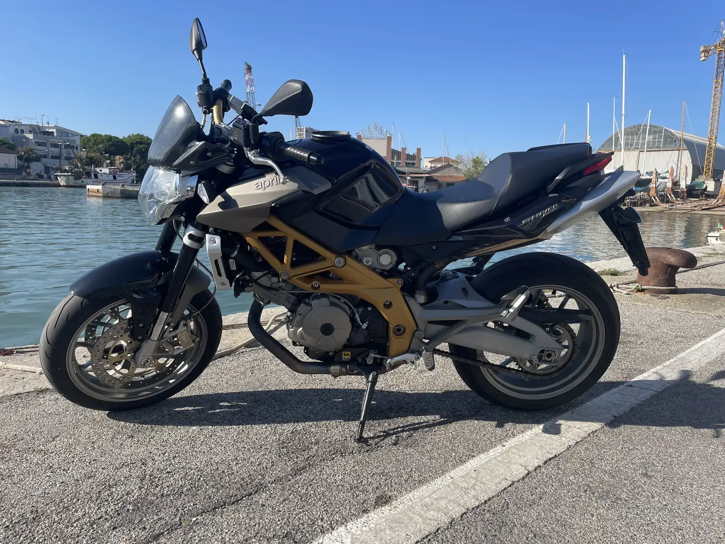 Aprilia Shiver 750 - 1