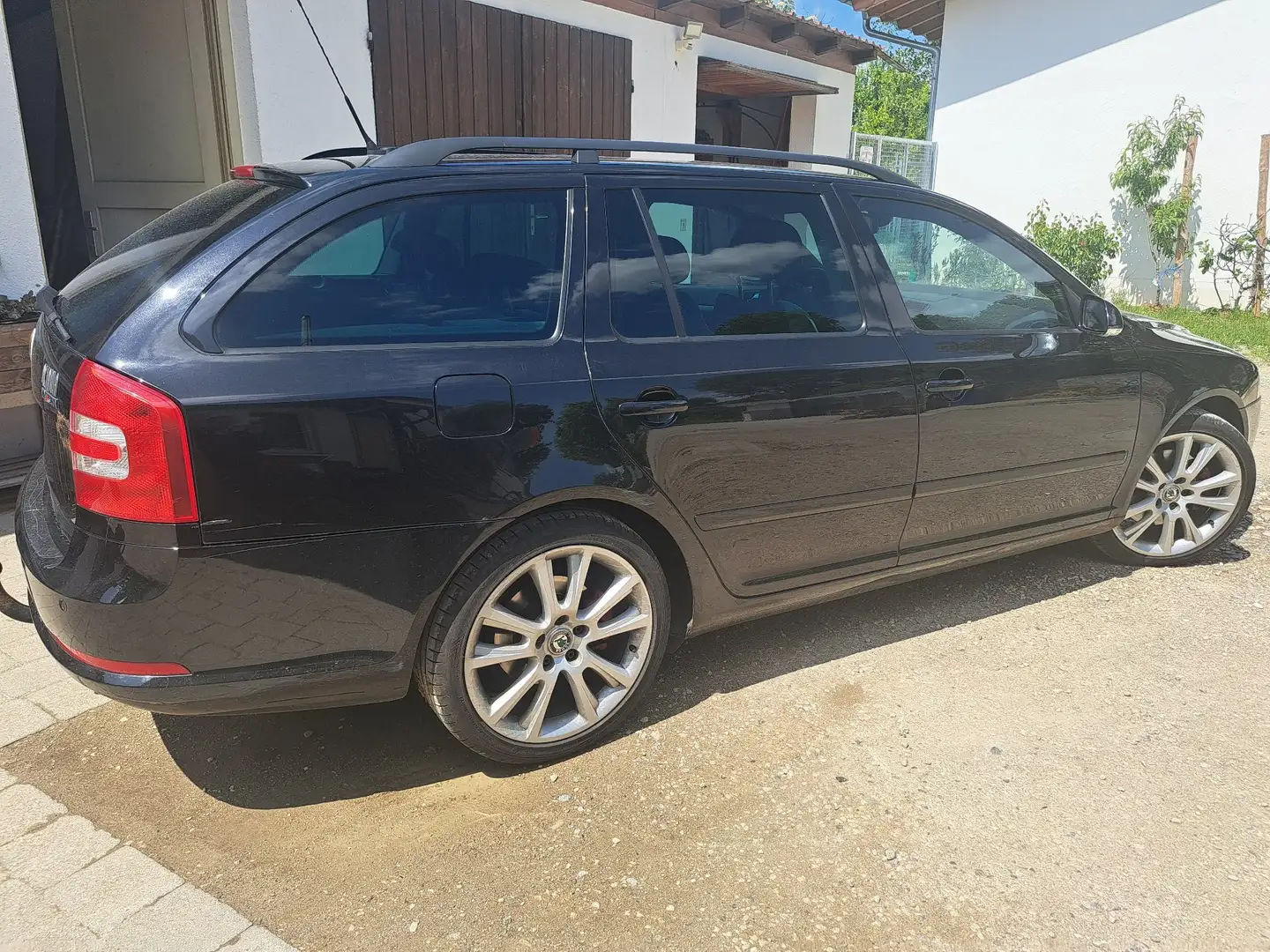 Skoda Octavia RS Negru - 2