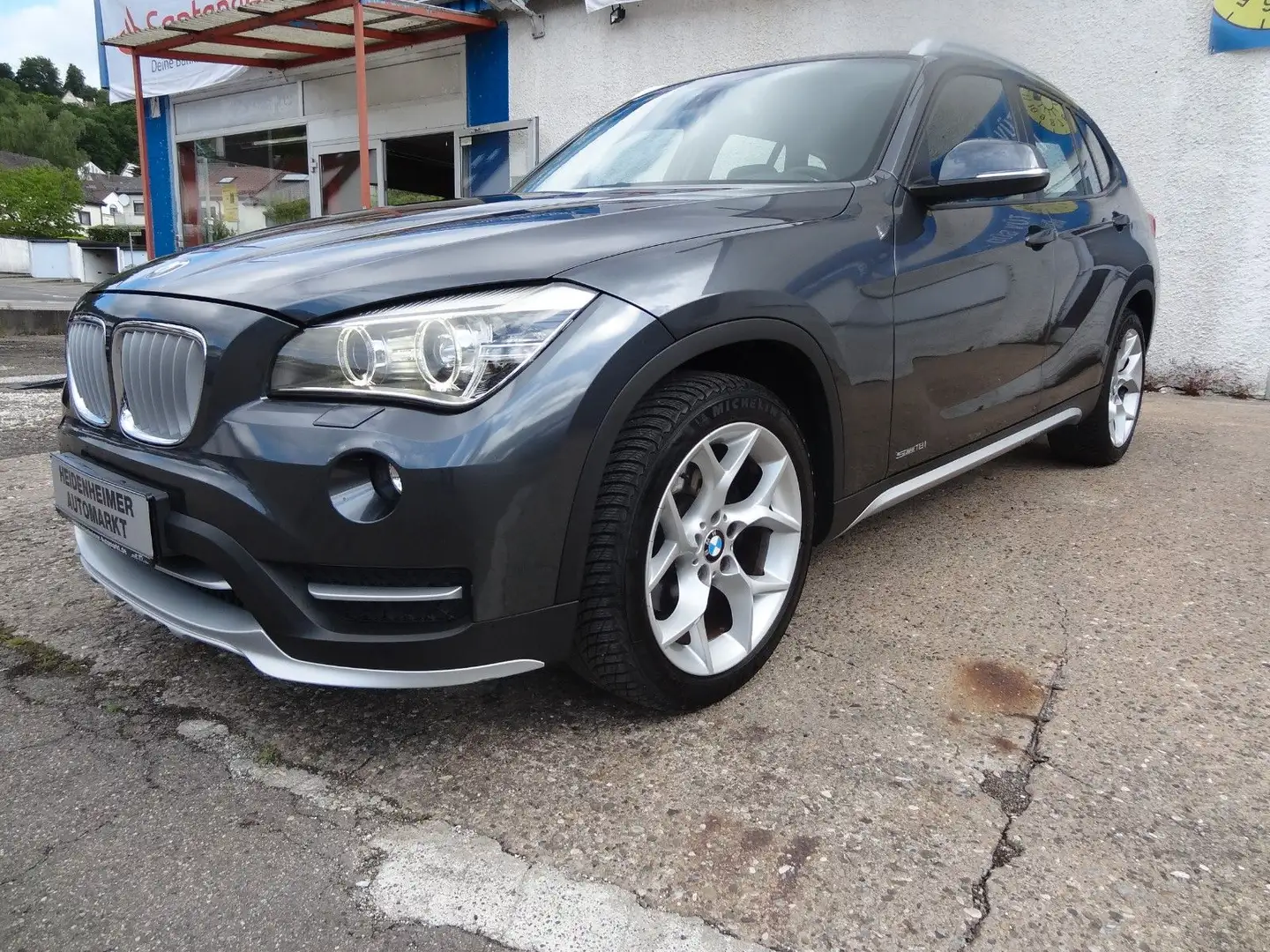 BMW X1 18 i sDrive/Navi/PDC/Automatik/2.Hd/Top-Zusta Grau - 1