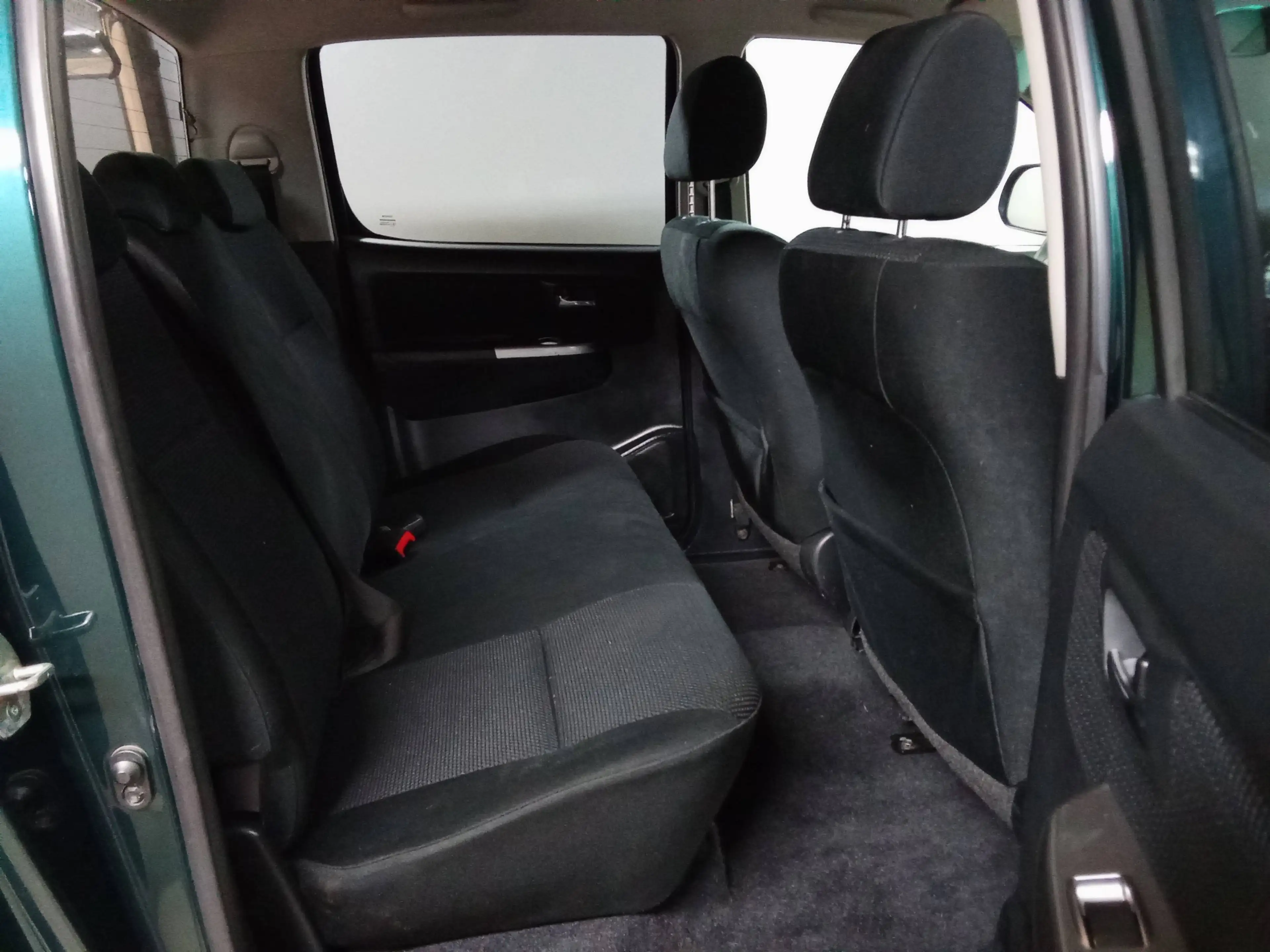 Toyota Hilux Double Cab Life 4x4 — photo 8