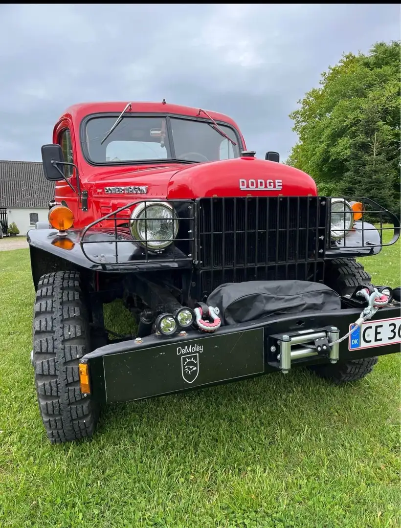 Dodge Power Wagon Rojo - 1