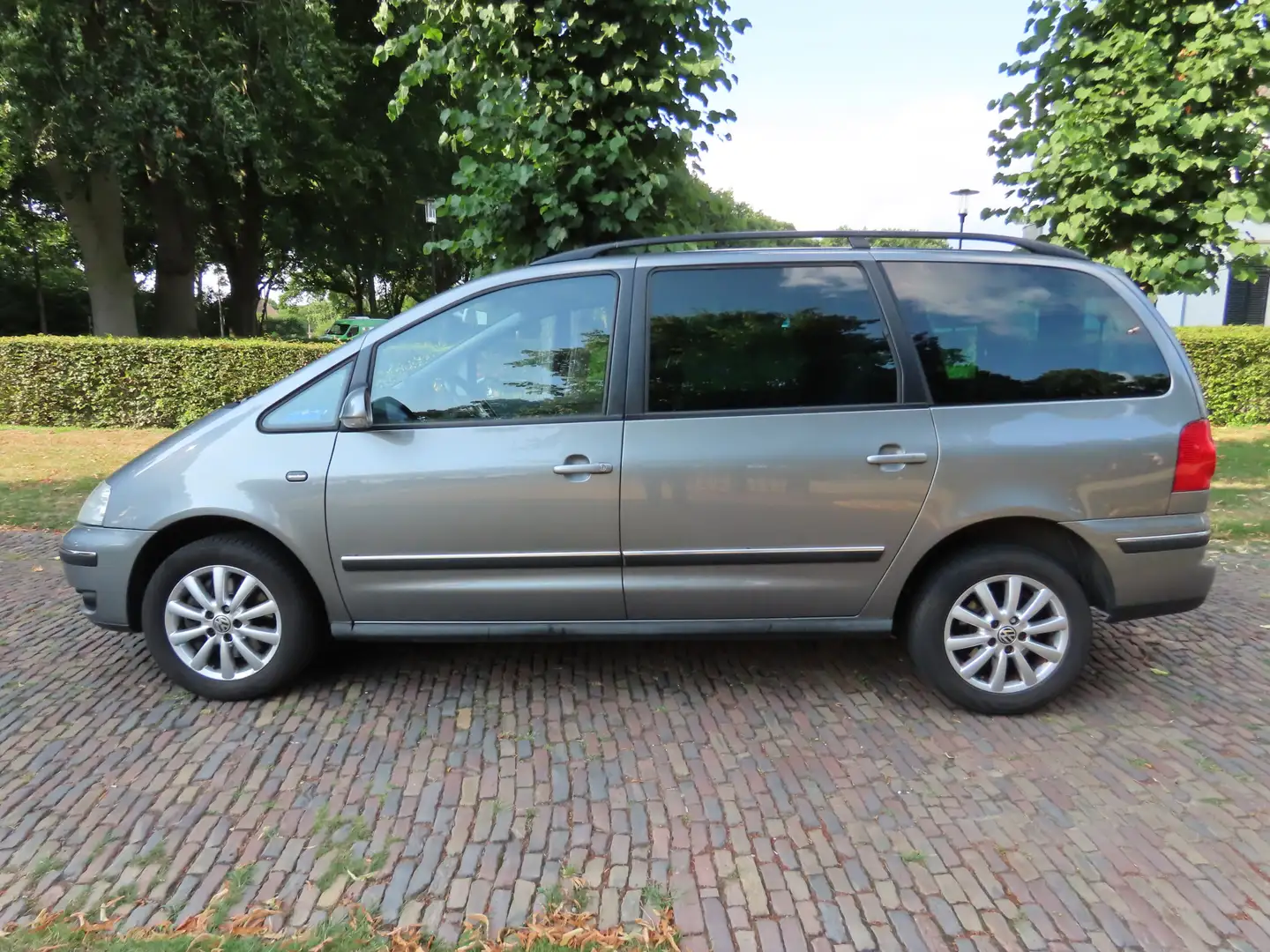 Volkswagen Sharan 1.8 Turbo Sportline 150 PK !! Ecc Cruisecontrol 7 Grigio - 2