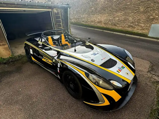 Lotus 2-Eleven LOTUS 2 ELEVEN LAUNCH EDITION