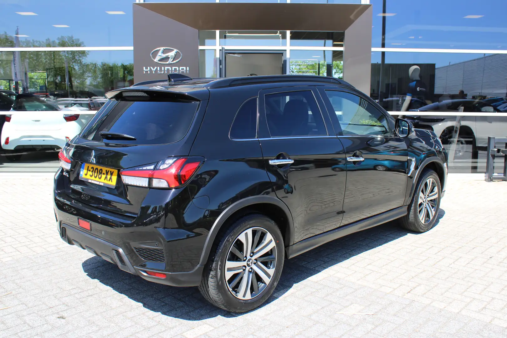 Mitsubishi ASX 2.0 Intense | Cruise control | Navigatie | Achteru Nero - 2