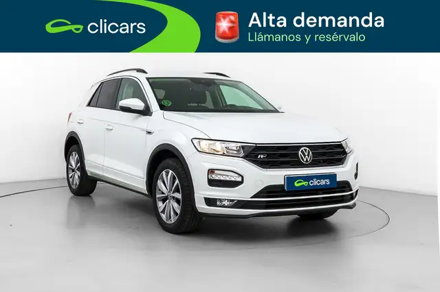 Volkswagen T-Roc view 3