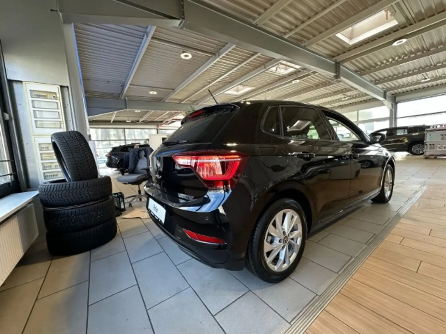 Volkswagen Polo Style 1,0 TSI DSG AHK Pano Kamera ACC Assistenzpak Schwarz - 2