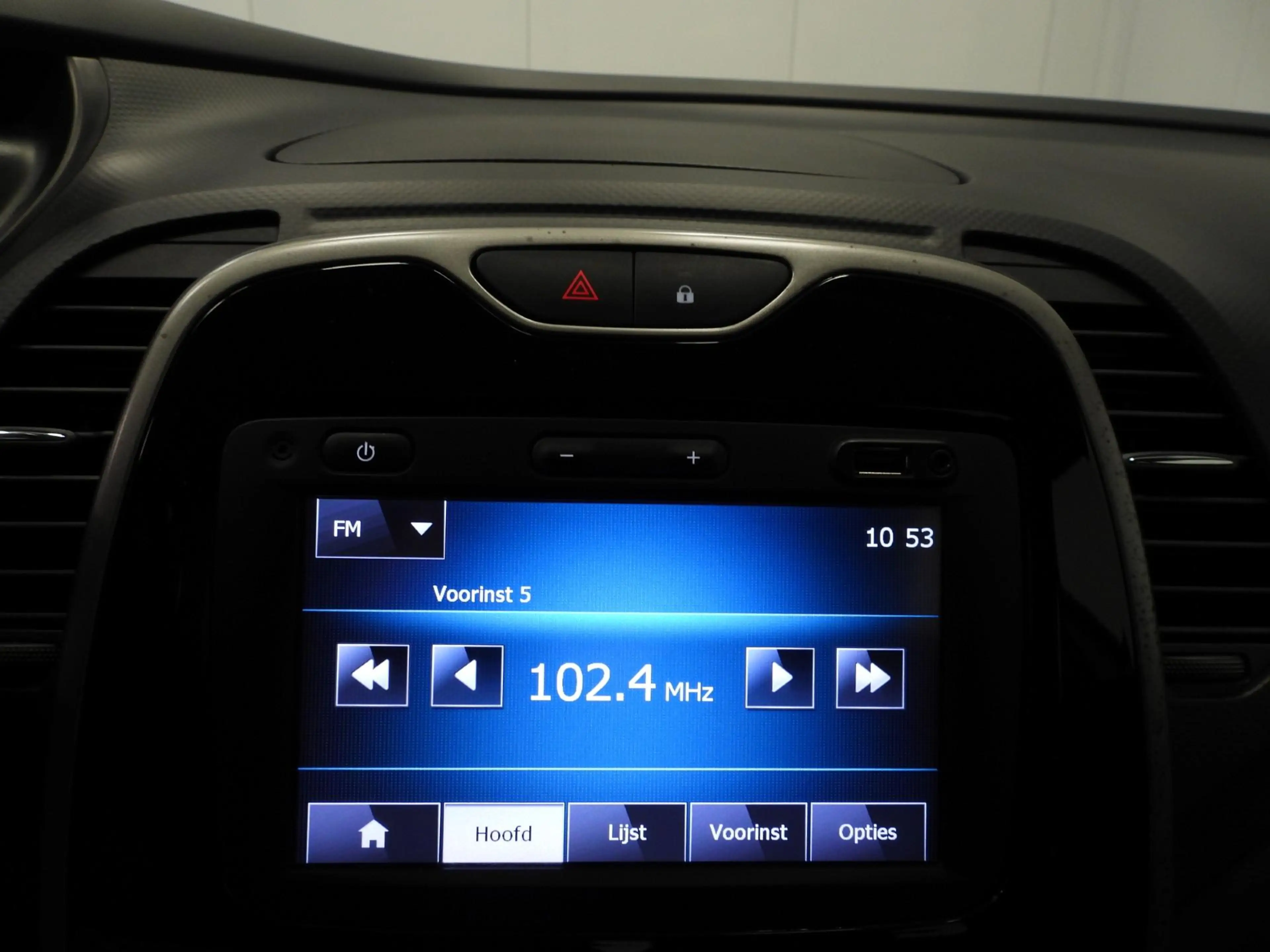 Renault Captur 1.2 TCe Aut. Expression TREKH./NAVI/AIRCO/CRUISE/P — photo 8