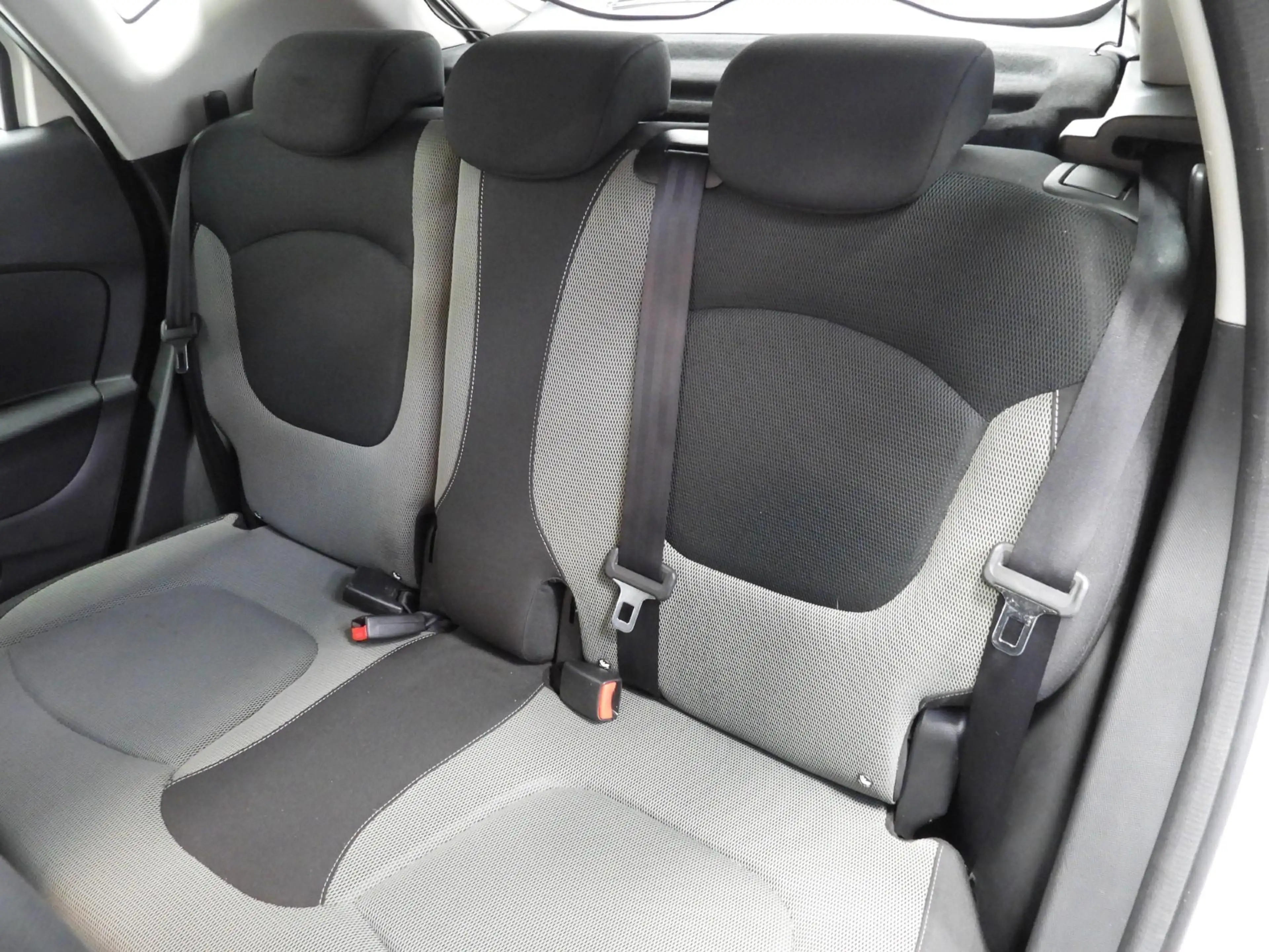 Renault Captur 1.2 TCe Aut. Expression TREKH./NAVI/AIRCO/CRUISE/P — photo 21