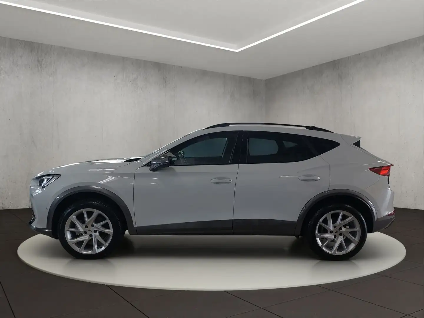 CUPRA Formentor 1.5 TSI elekt. Heckklappe Rückfahrkame Weiß - 2