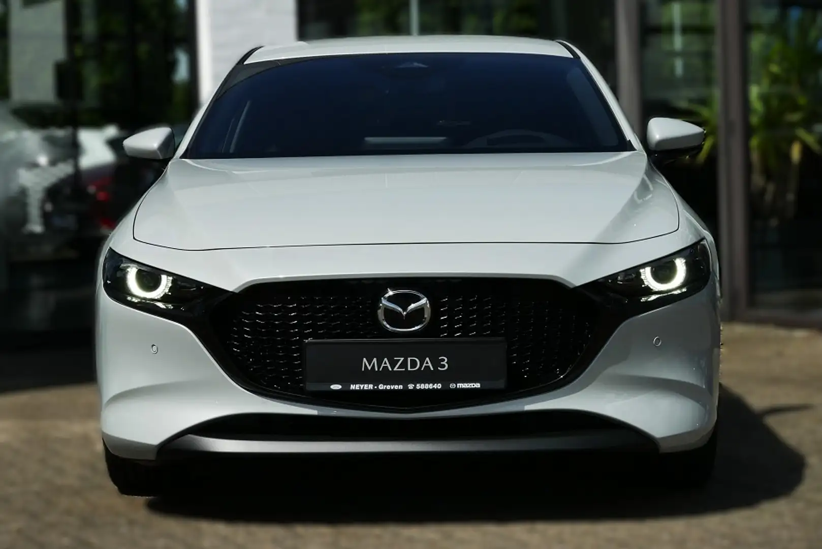 Mazda 3 2.5L e-SKYACTIV G 140ps Centre-line Design Paket * Wit - 2