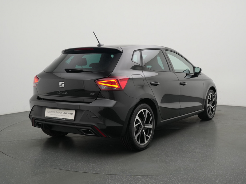 SEAT Ibiza FR KEYESS KLIMA KAMERA NAVI ACC LED SHZ — photo 3
