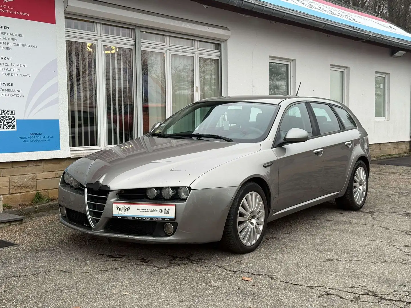 Alfa Romeo Sportwagon 1.9 JTDM 16V Progression Grau - 2