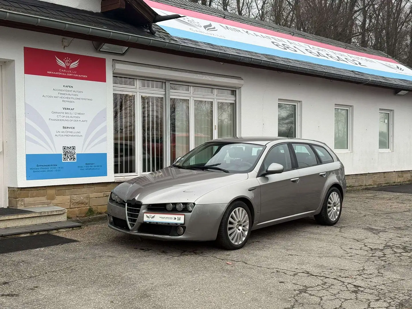 Alfa Romeo Sportwagon 1.9 JTDM 16V Progression Grau - 1