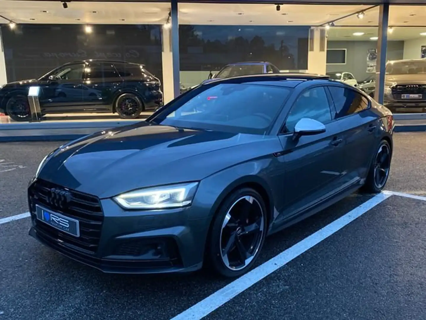 Audi A5 Sportback 2.0 TFSI quattro S tronic Grau - 2