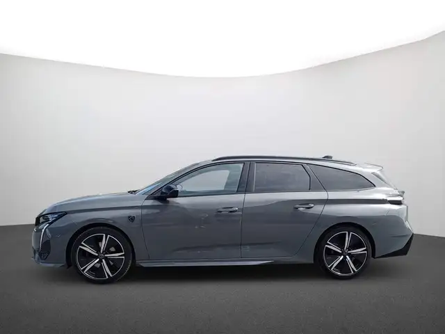 Peugeot 308 view 4