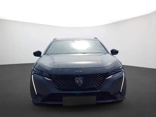 Peugeot 308 view 2