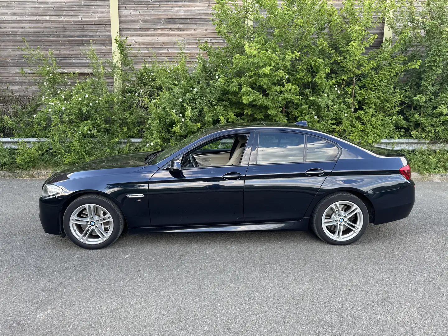 BMW 530 EURO 6B Pack M - 2