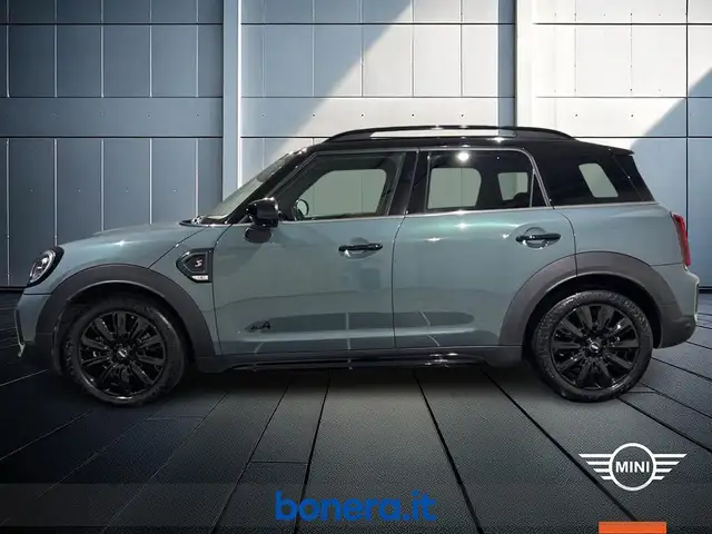 Mini Countryman view 9
