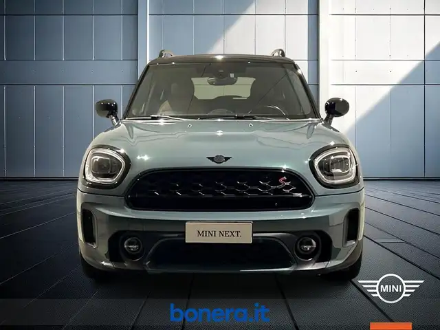 Mini Countryman view 3
