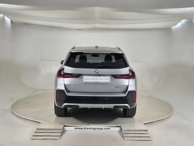 BMW X1 view 4