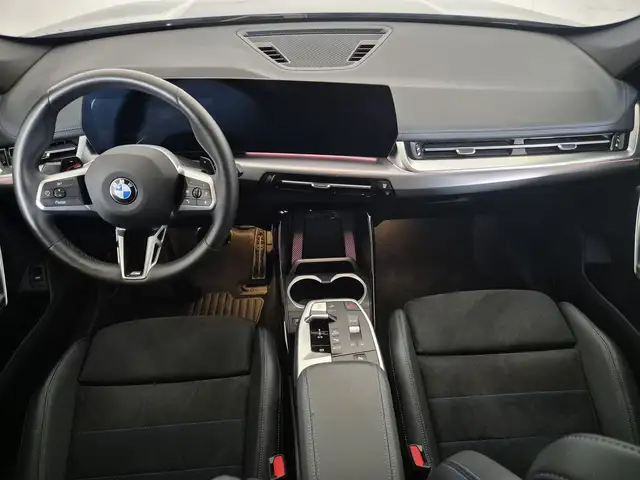 BMW X1 view 9