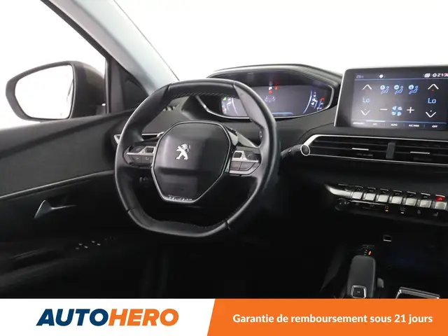Peugeot 3008 view 13