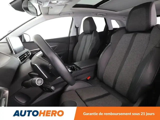 Peugeot 3008 view 10