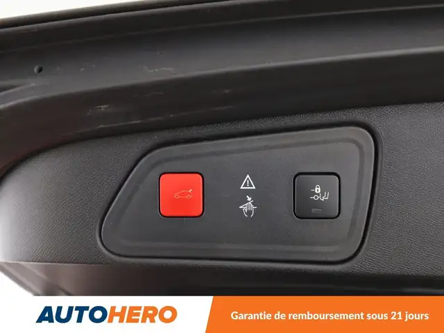Peugeot 3008 view 19