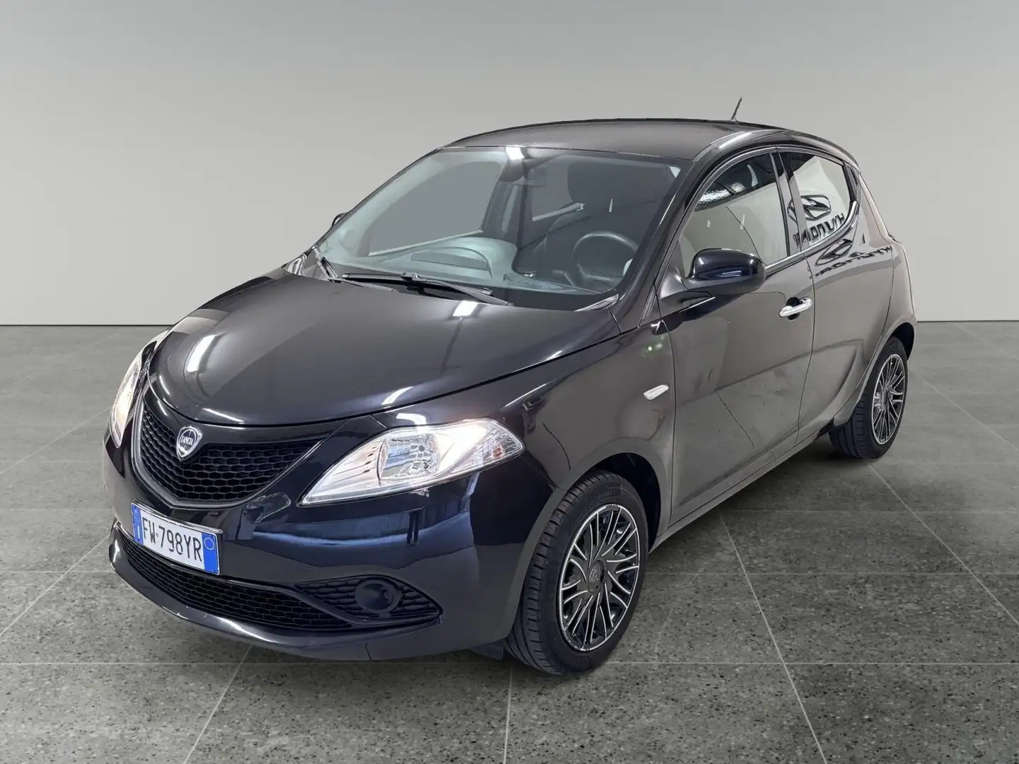 Lancia Ypsilon 1.2 69 CV 5 porte Elefantino Blu Nero - 1
