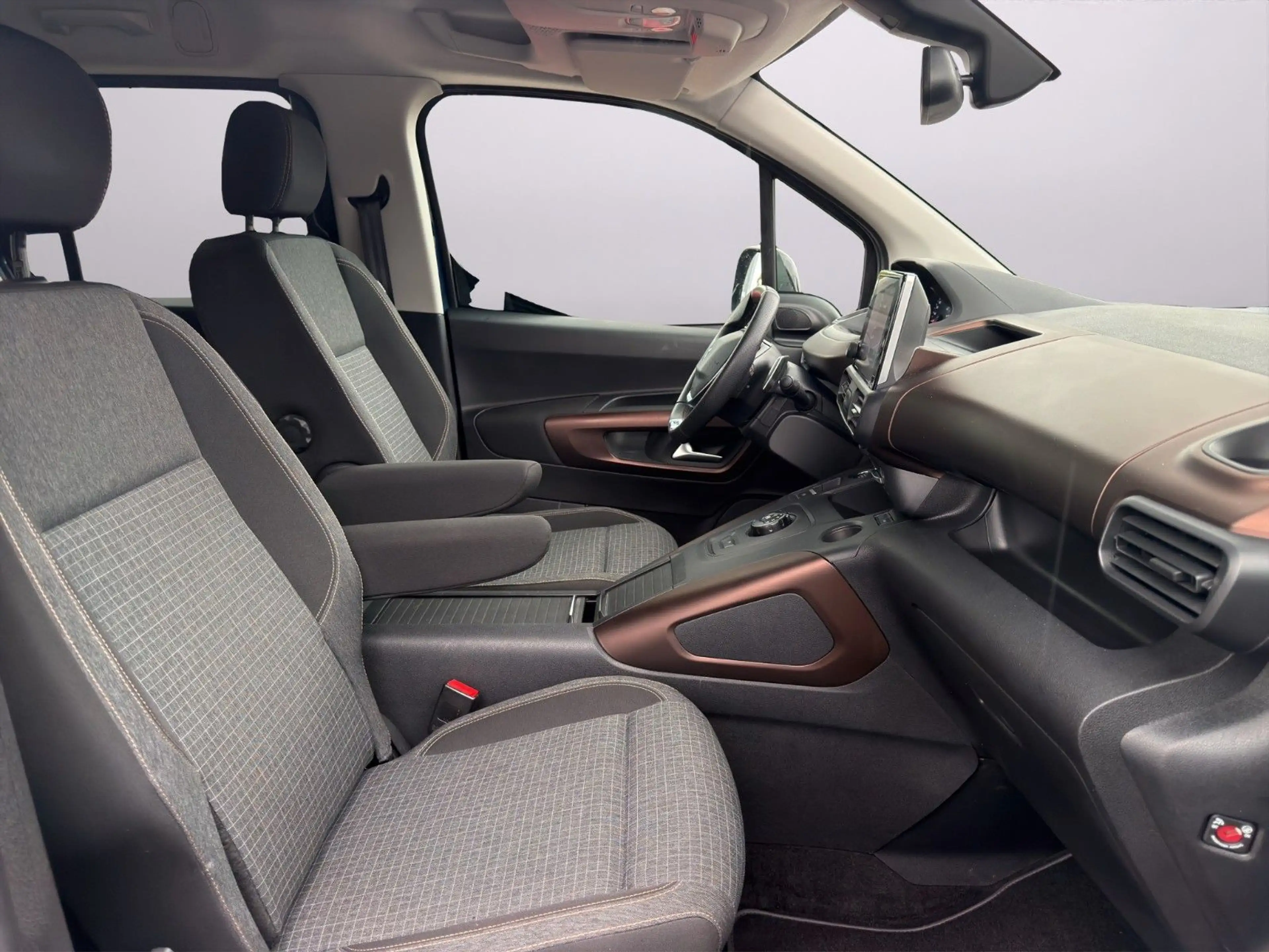 Peugeot Rifter 1.2 Allure GT L2 Auto. Allwetter Kamera — photo 13