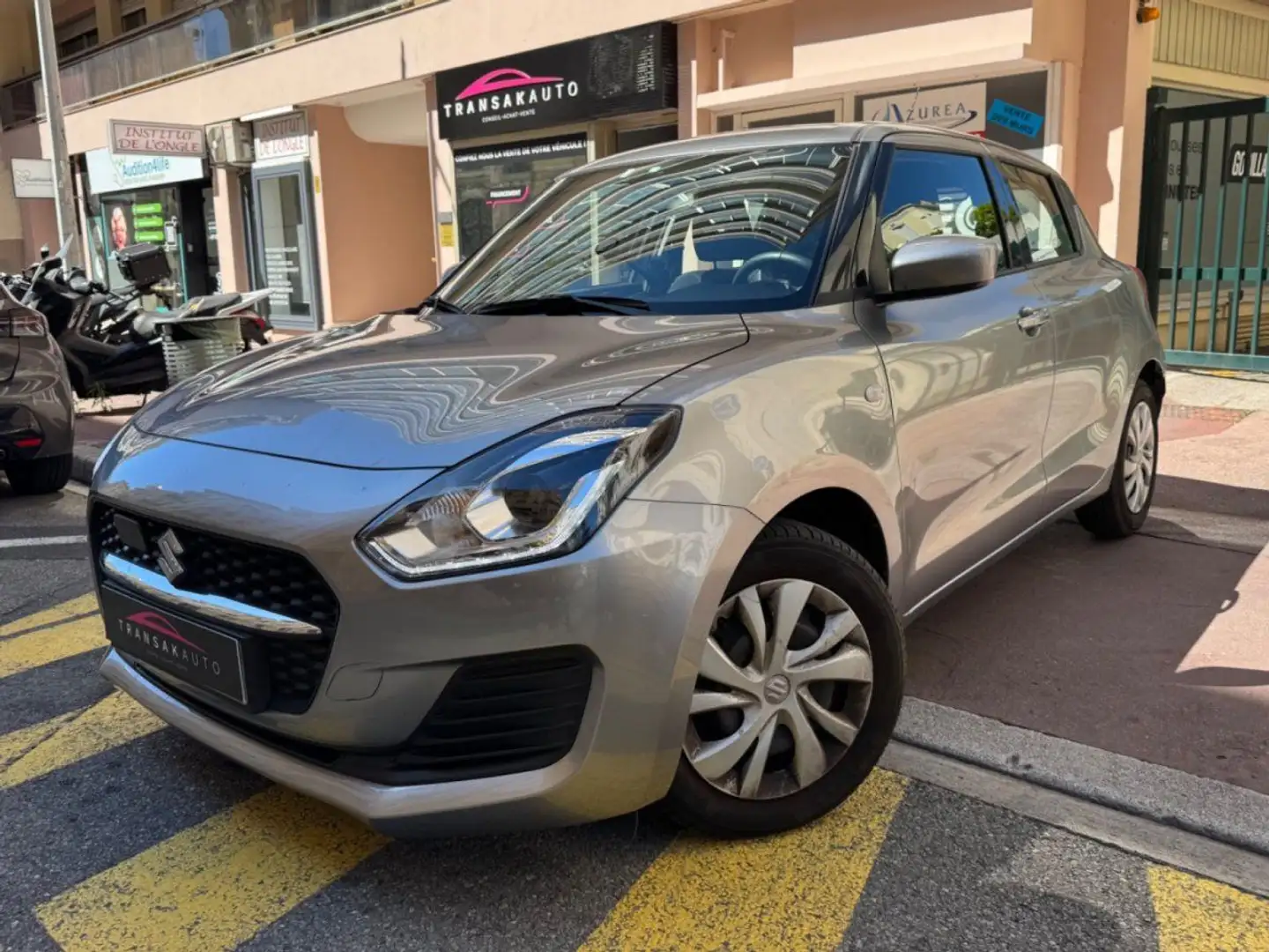 Suzuki Swift 1.2l Dualjet 82 CV Hybrid Avantage Gris - 1