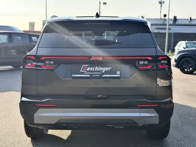 Jeep Compass view 6