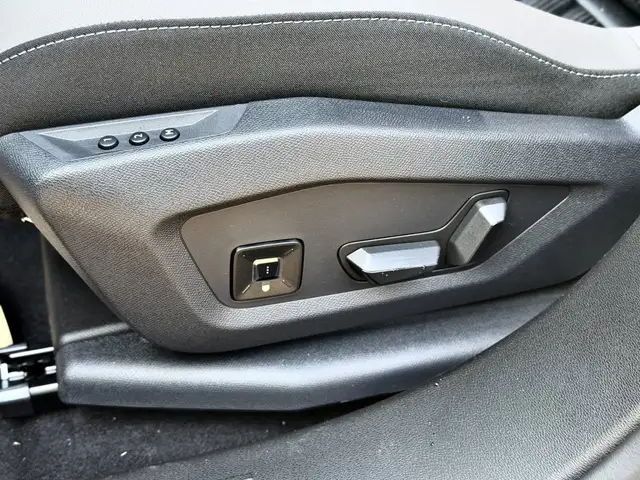 Jeep Compass view 15