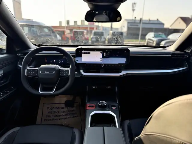 Jeep Compass view 12