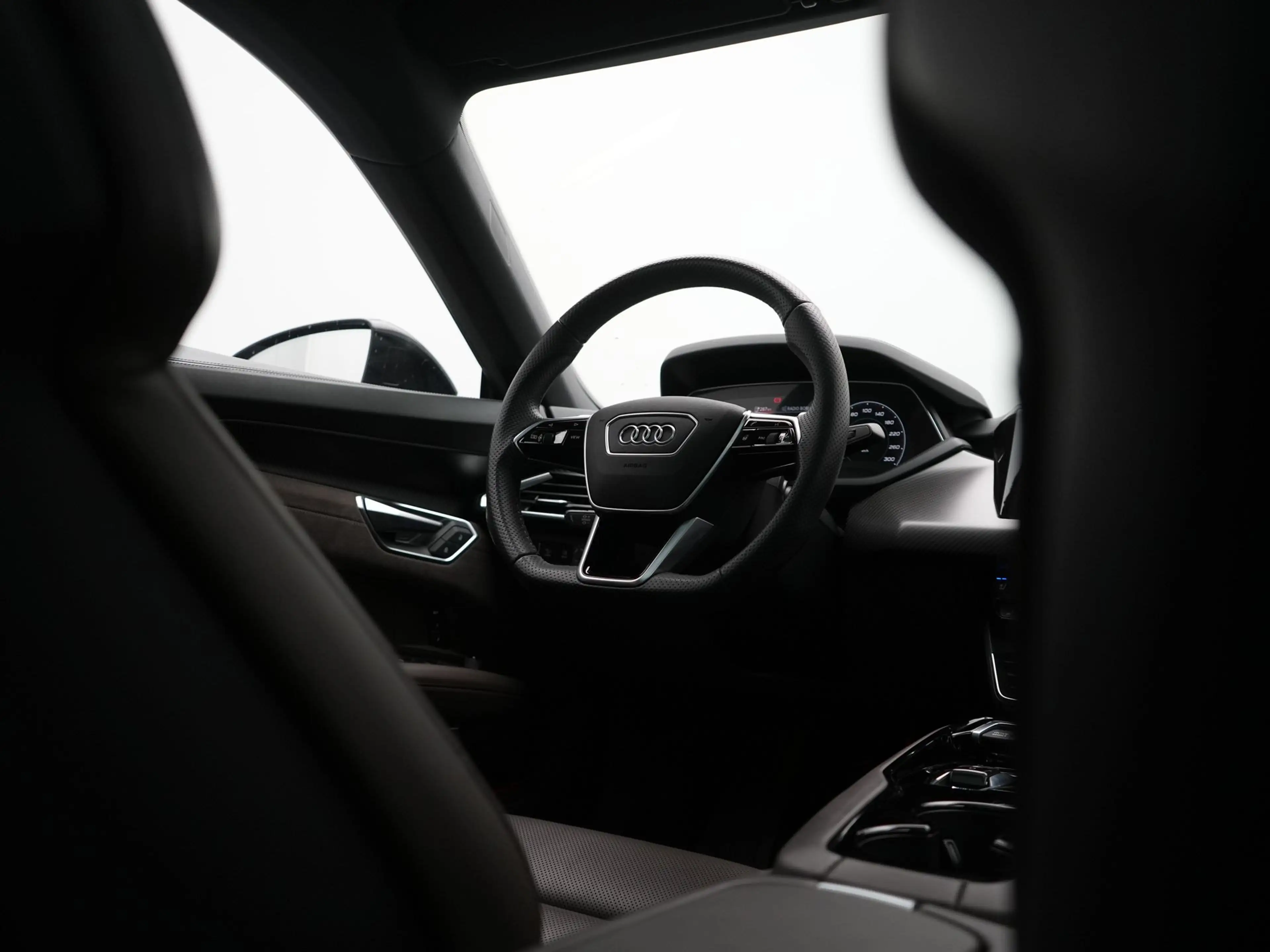 Audi e-tron GT 93 kWh 476pk Dealer O.H | Panodak | Head Up | Adap — photo 34