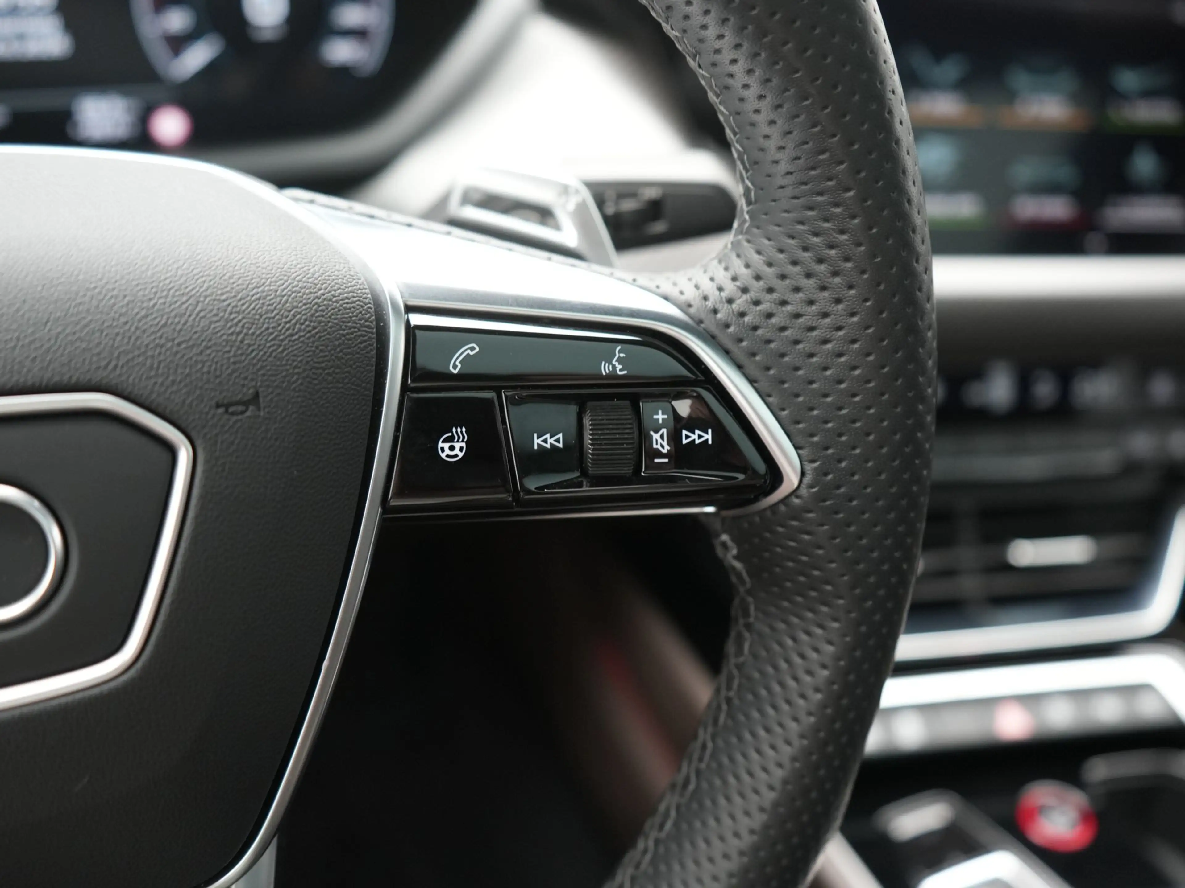Audi e-tron GT 93 kWh 476pk Dealer O.H | Panodak | Head Up | Adap — photo 35