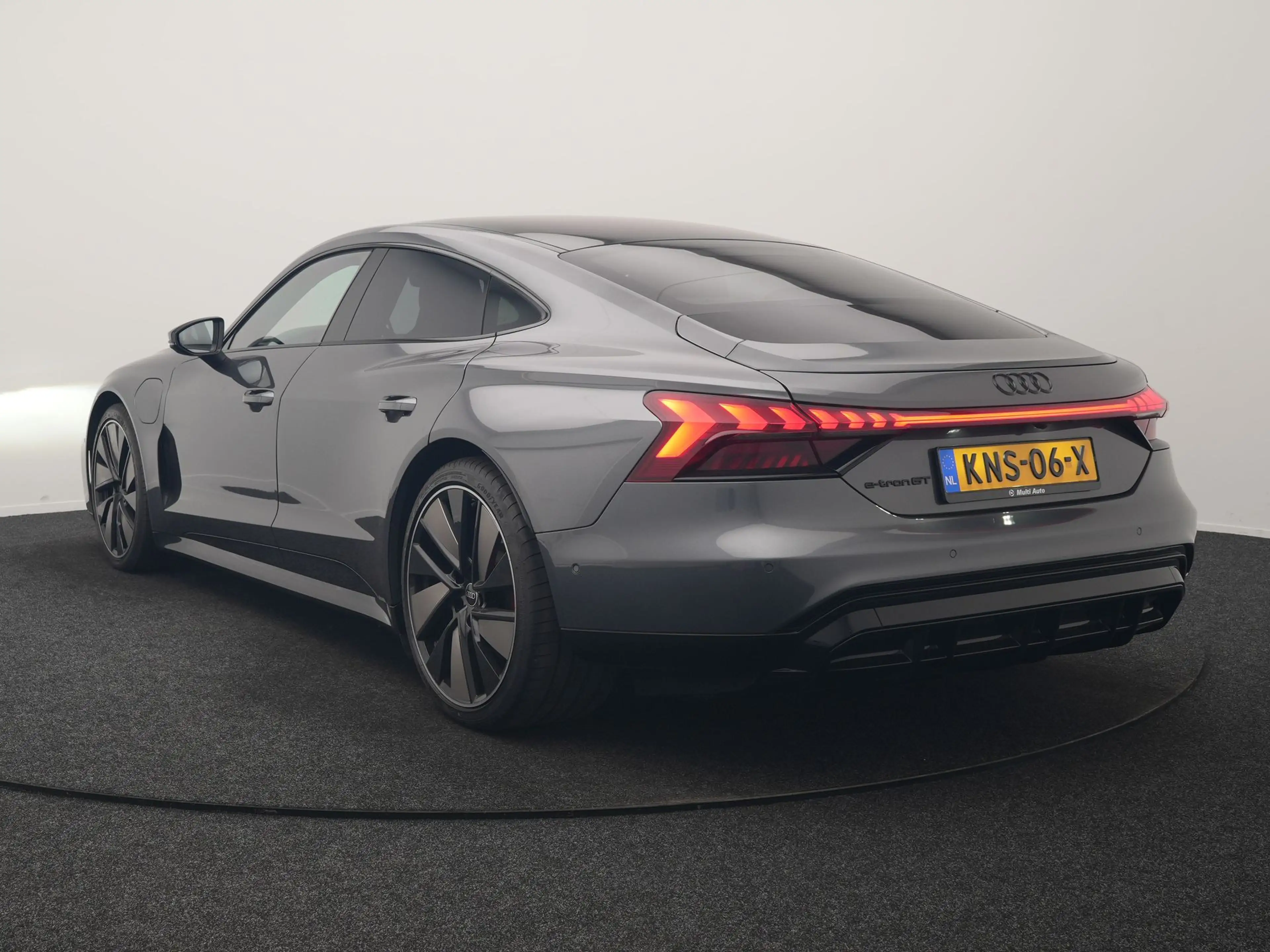 Audi e-tron GT 93 kWh 476pk Dealer O.H | Panodak | Head Up | Adap — photo 25