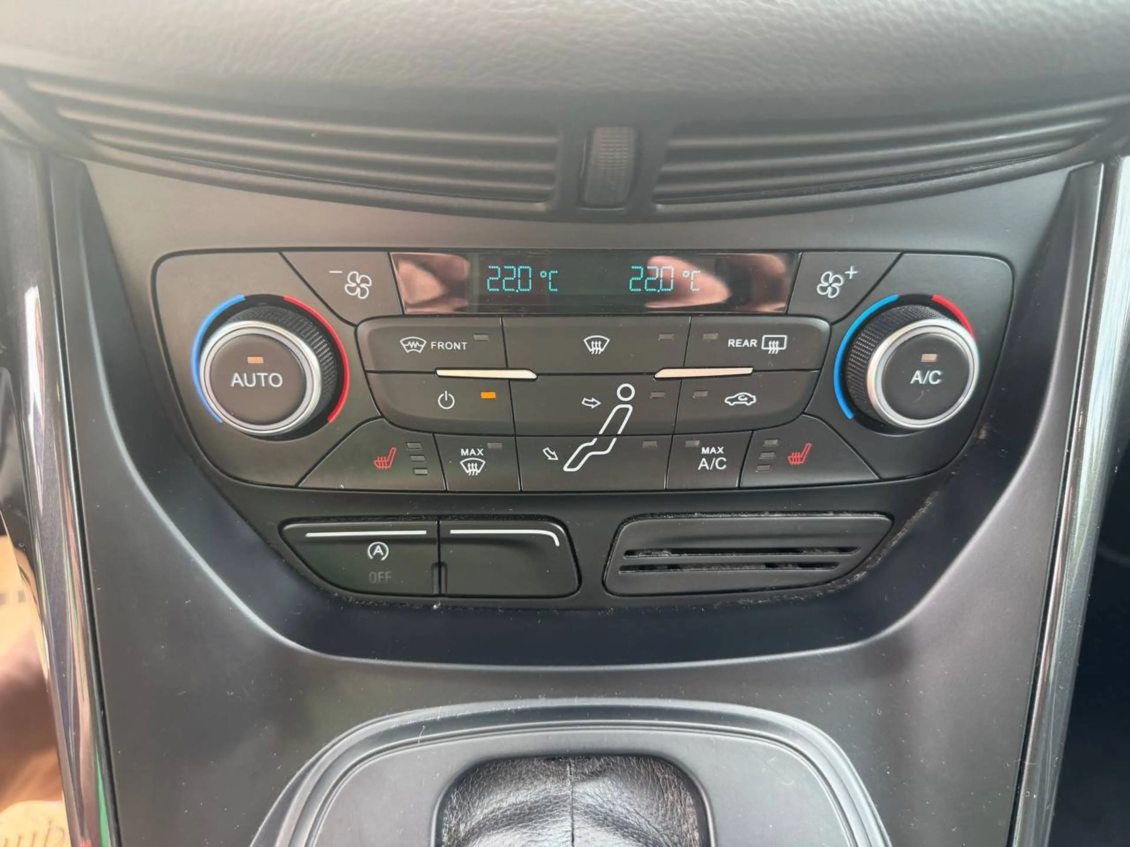Ford C-Max Titanium, Aut., Winter-Paket, getönte Scheiben — photo 14