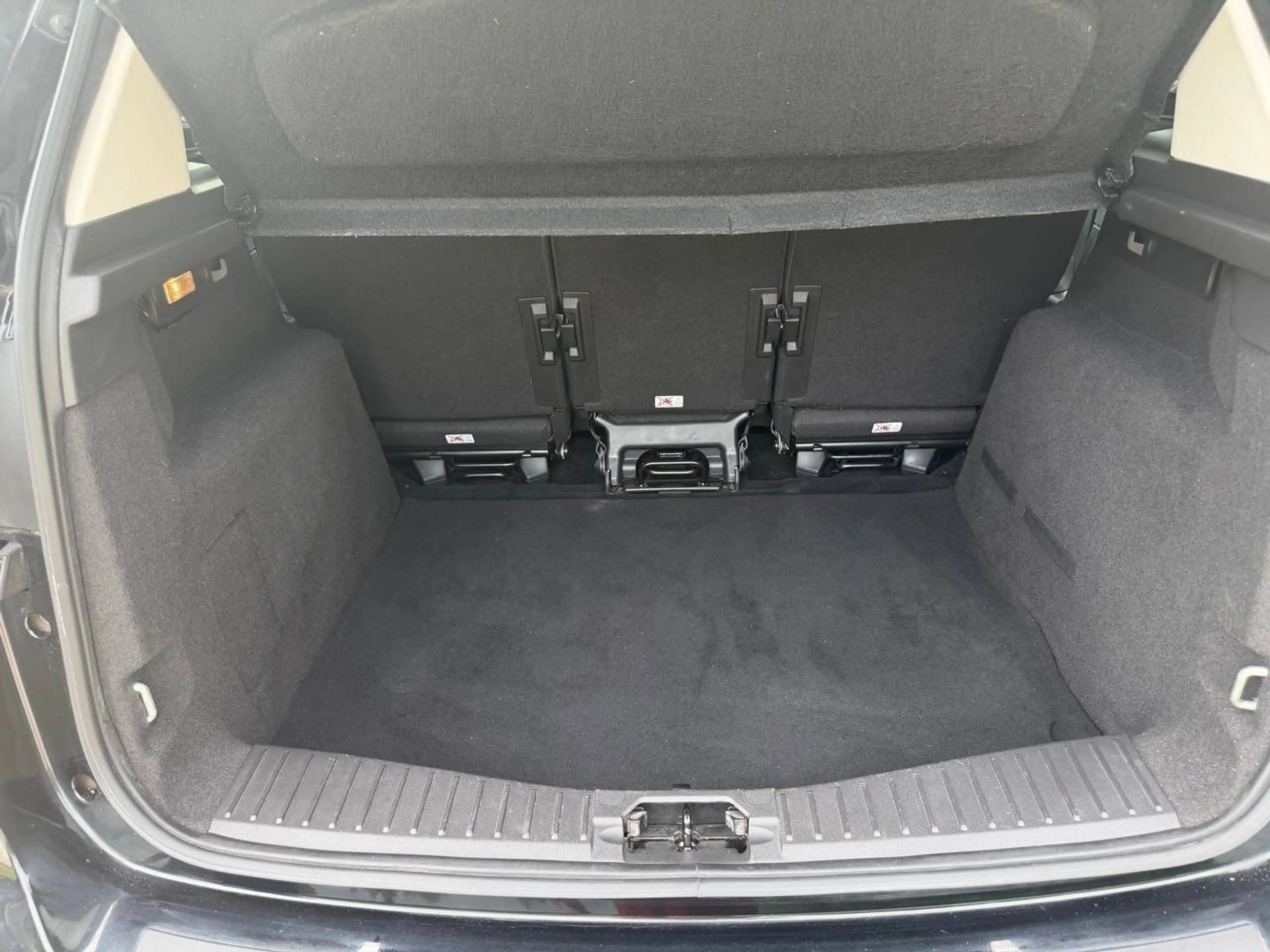 Ford C-Max Titanium, Aut., Winter-Paket, getönte Scheiben — photo 10