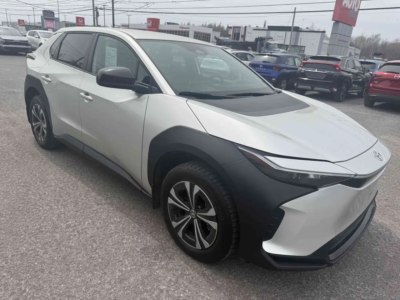 Toyota bZ4X снимка Toyota bZ4X
