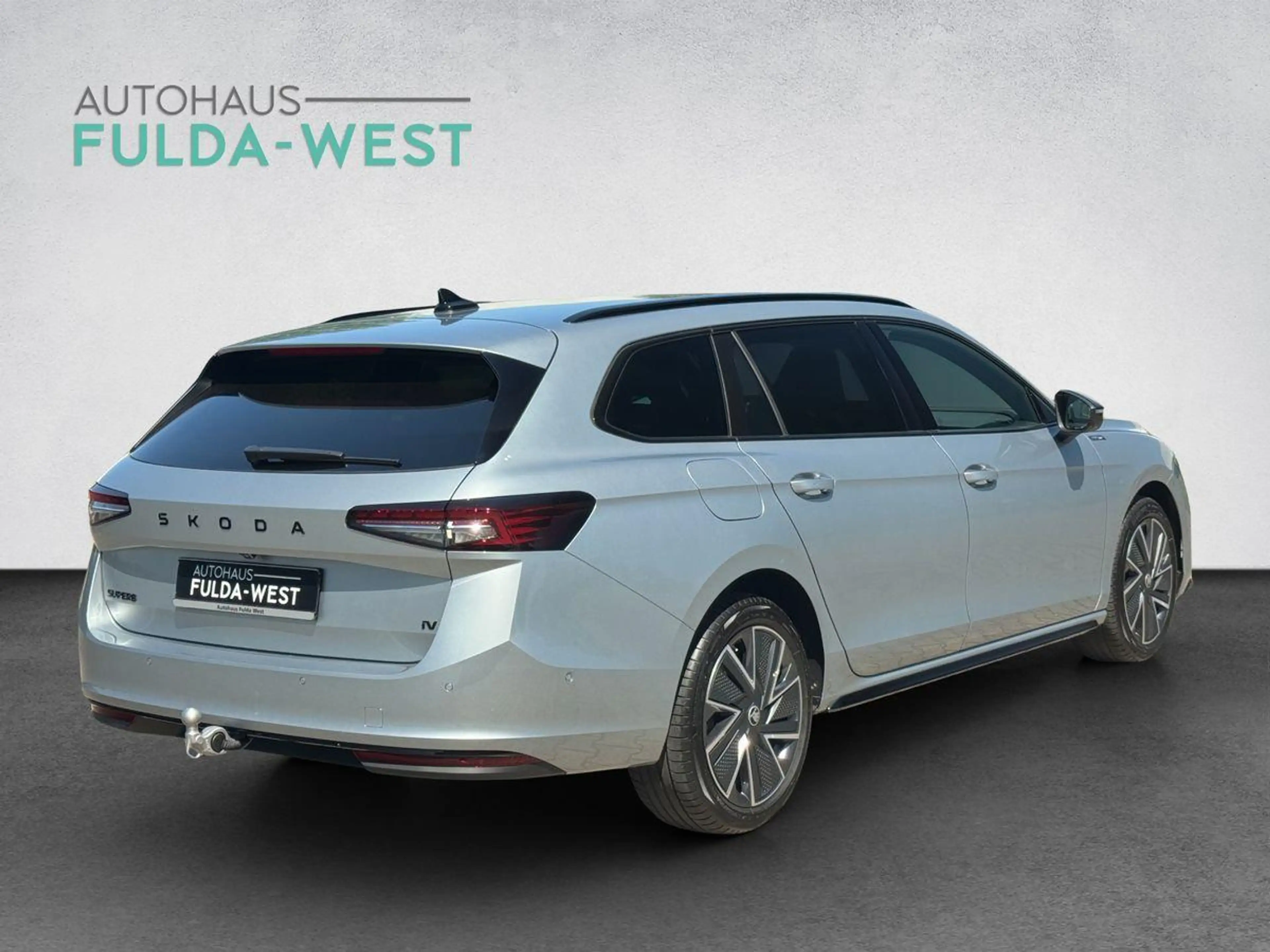 Skoda Superb Combi IV Hybrid Sportline AHK 5J.Garantie — photo 5