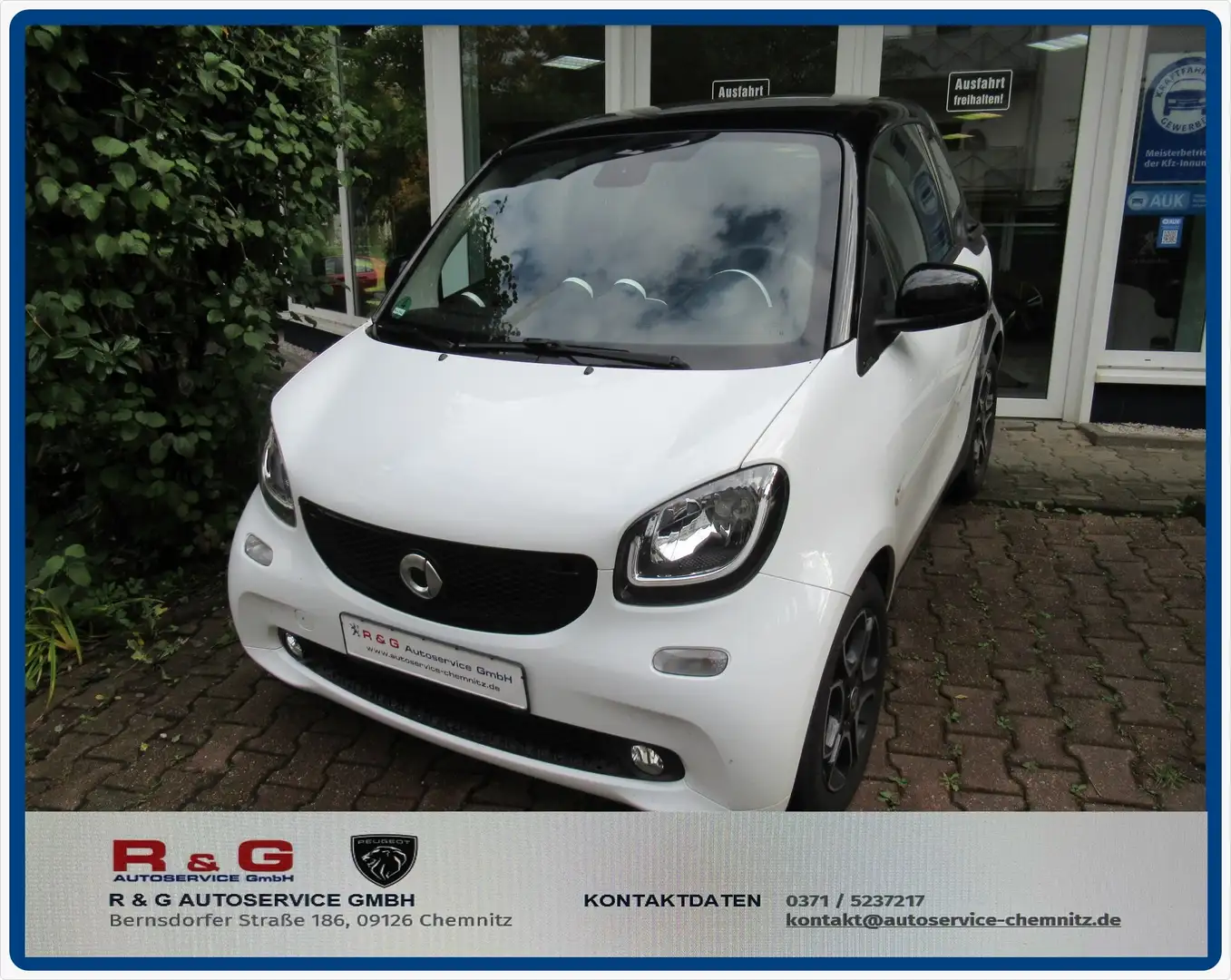 smart forTwo Prime Coupe 90 PS Panodach,Leder,LM,SHZ,Klimaaut. Weiß - 1