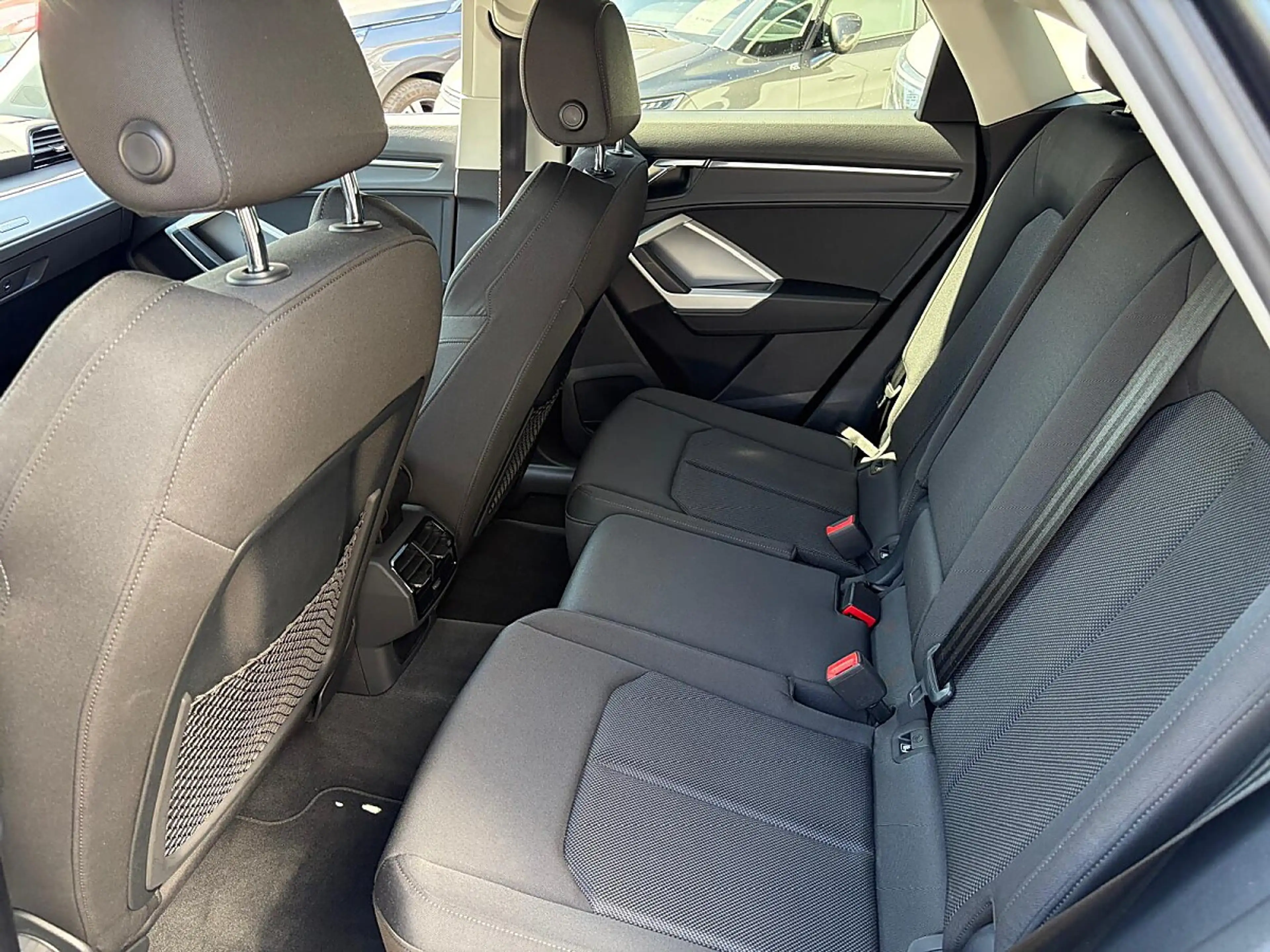 Audi Q3 Sportback 35 TFSI S-line S-tronic — photo 9