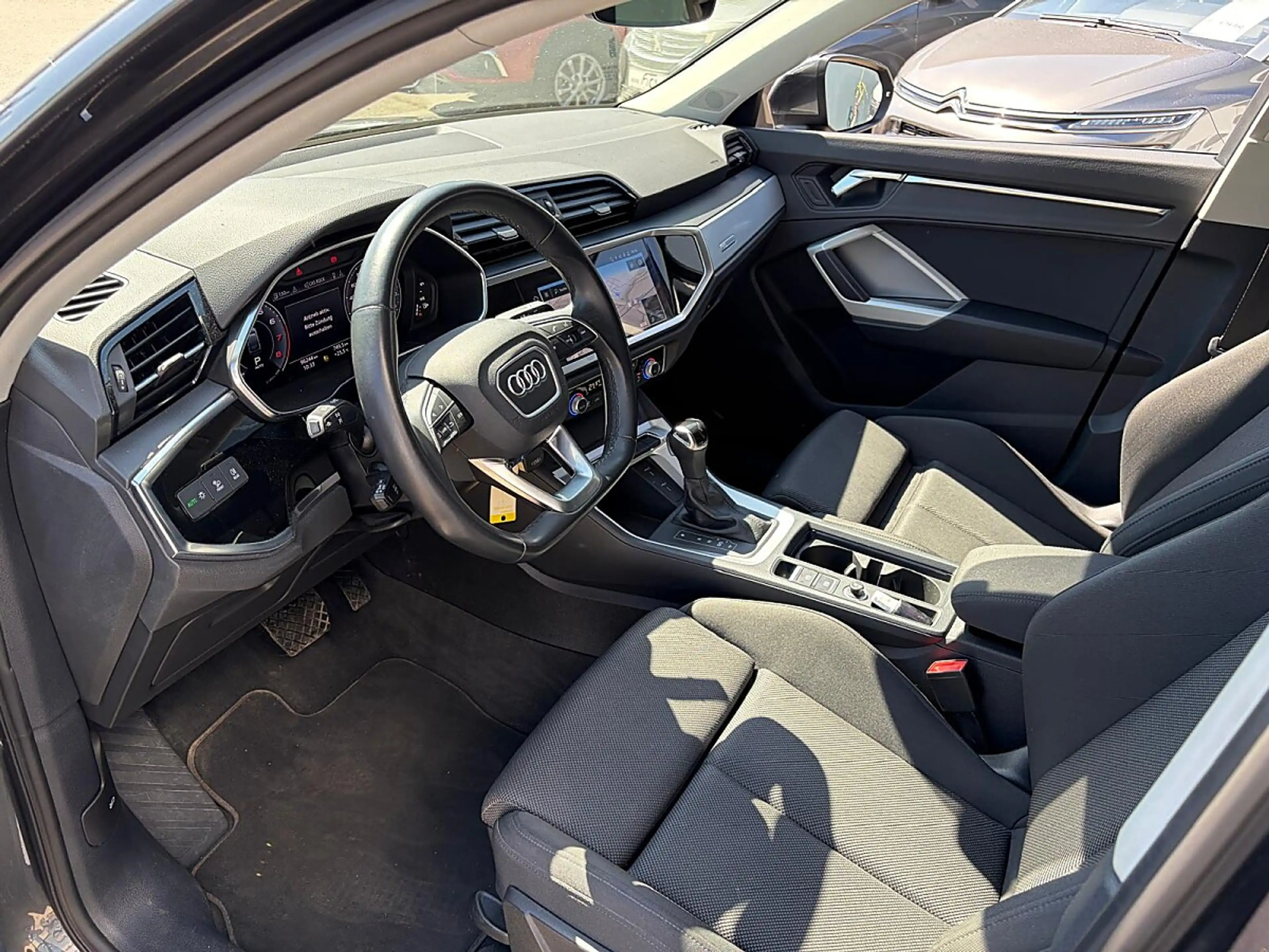 Audi Q3 Sportback 35 TFSI S-line S-tronic — photo 7