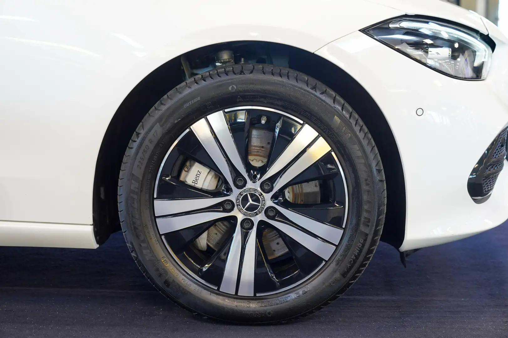Mercedes-Benz C 300 C 300 e T AVANTGARDE Fahrassistenz AHK CarPlay Weiß - 2