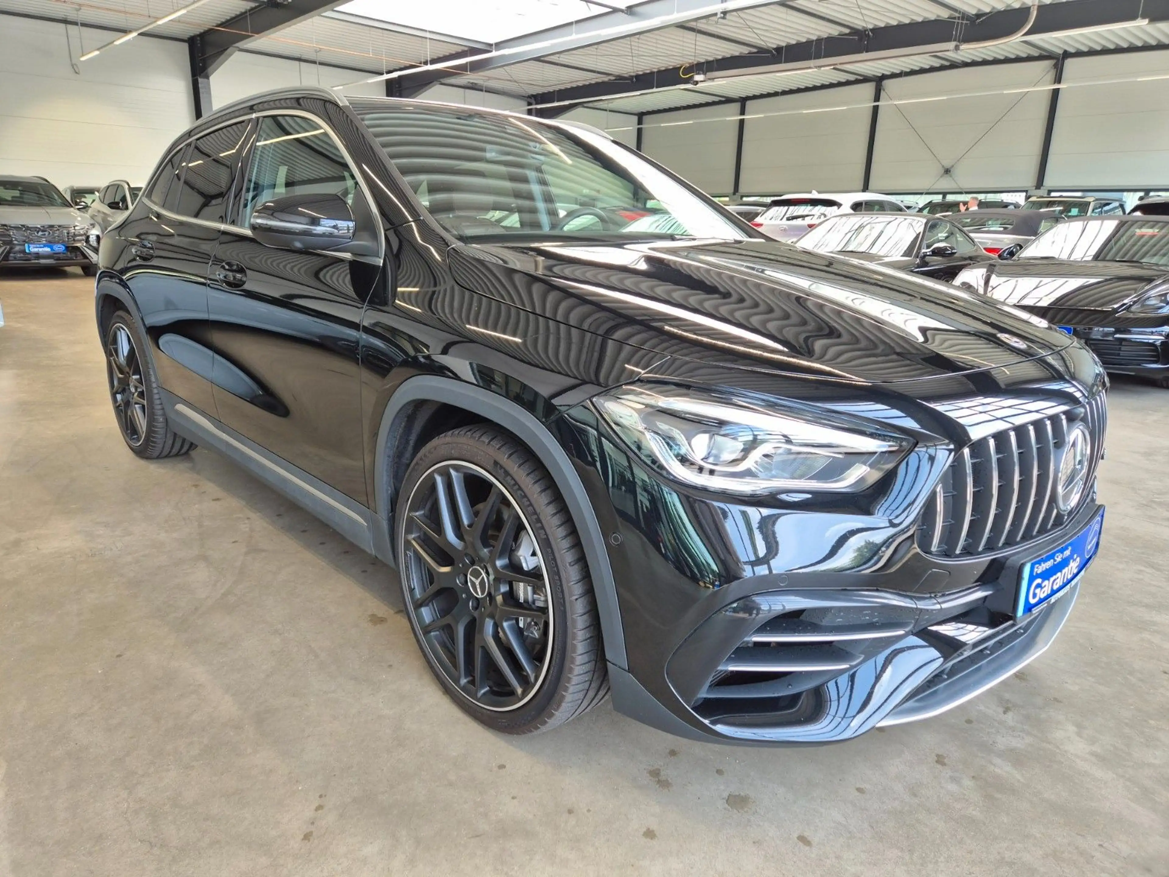 Mercedes-Benz GLA 45 AMG 4M LEDER MBUX NAVI LED 21ZOLL ALU AHK — photo 3