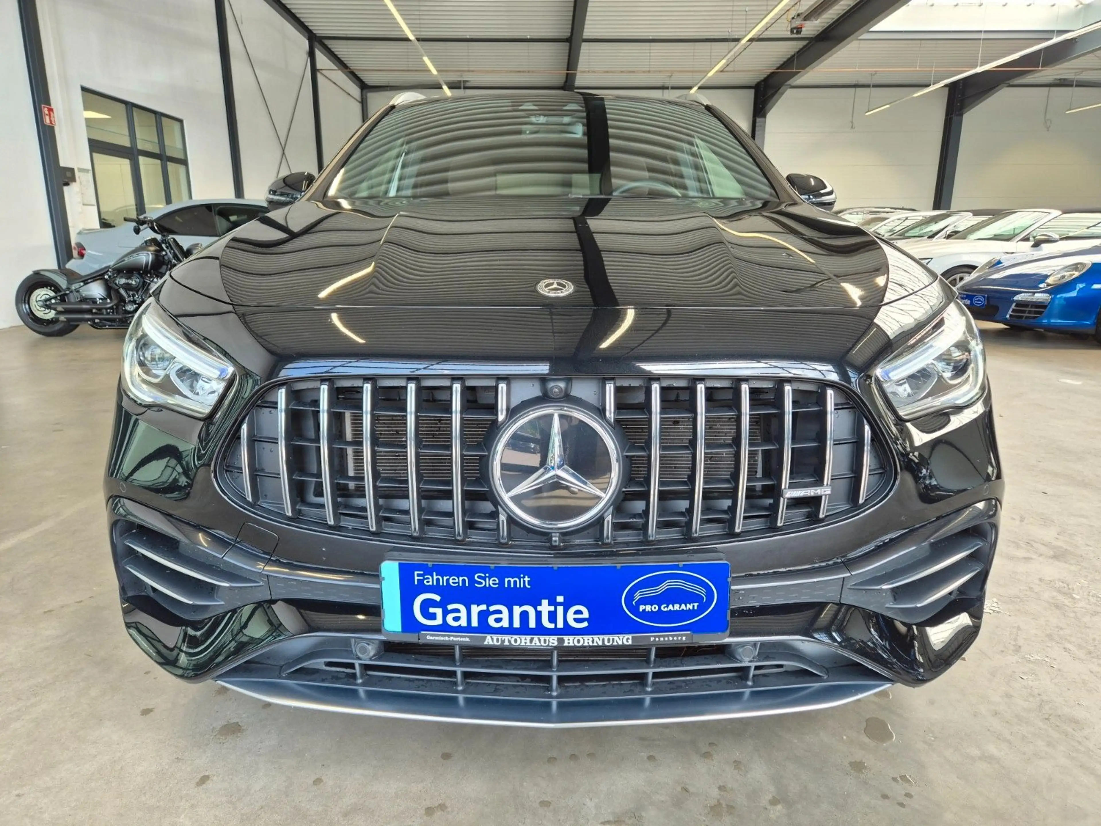 Mercedes-Benz GLA 45 AMG 4M LEDER MBUX NAVI LED 21ZOLL ALU AHK — photo 2